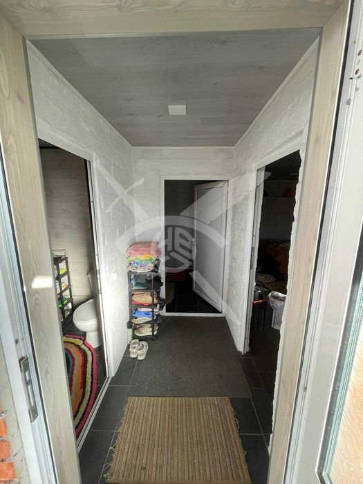 Къща - с. Подвис