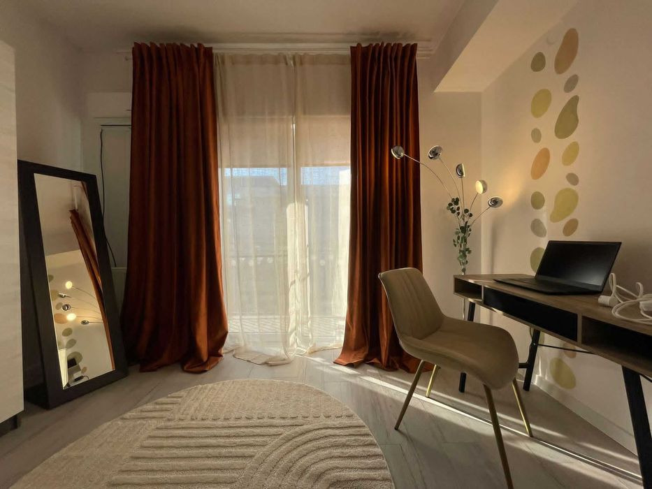 PF, Inchiriez apartament CENTRAL, 2 camere, SPATIOS, LUMINOS, recent renovat cu designer