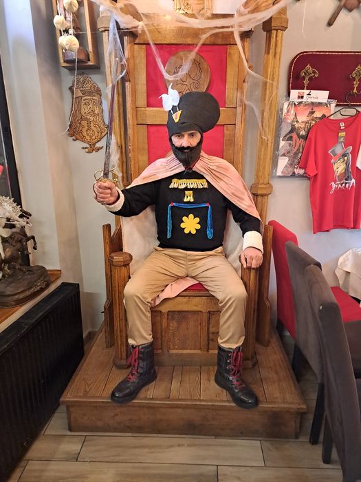 Personaje istorice Vlad Tepes, Stefan cel Mare, Mihai Viteazul, pt ev