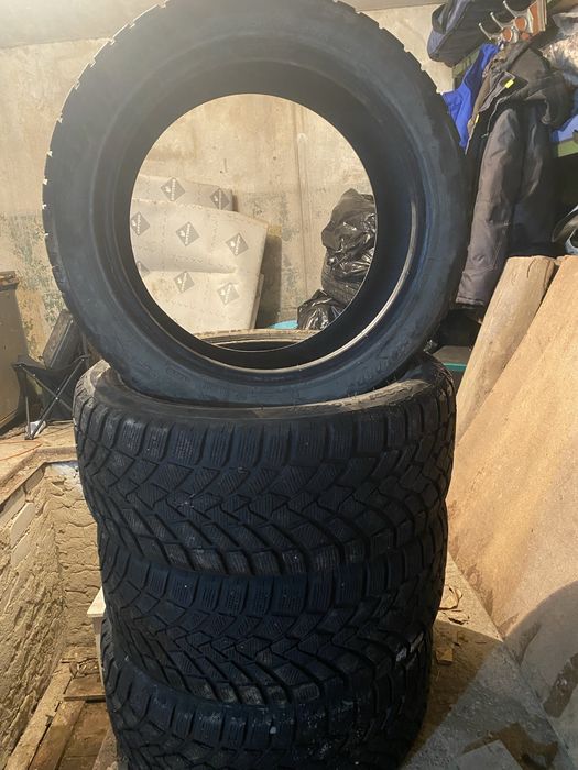 Продам шины липучка