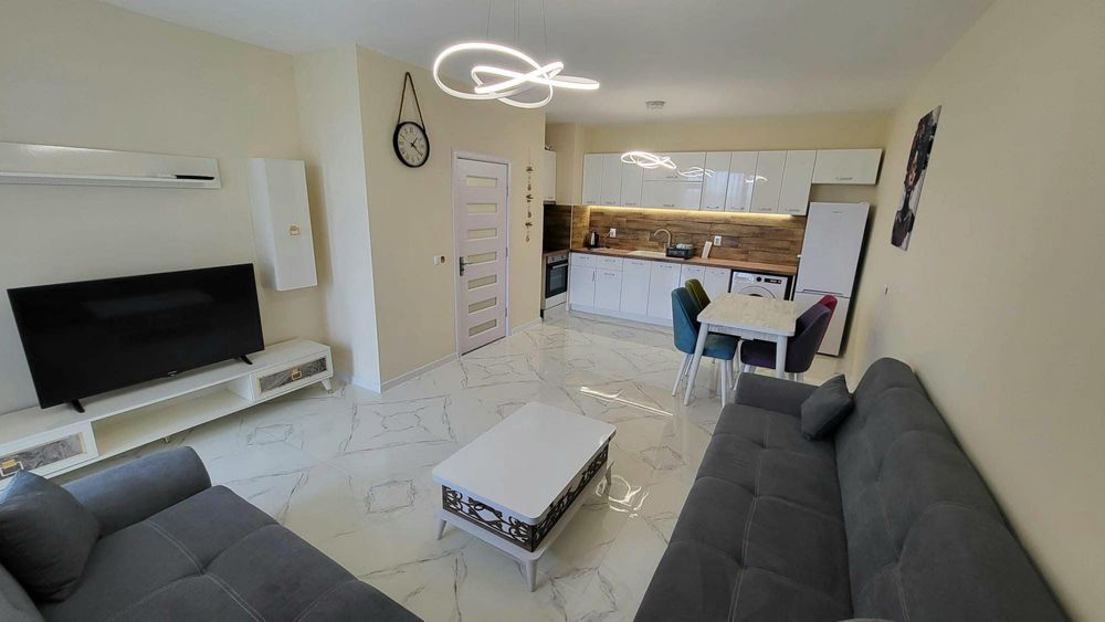 Продава се Двустаен апартамент в Търговище, Вароша - 68 кв.м за 1050 €/кв.м - Снимка #1