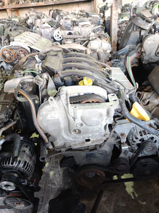 Двигатель Лада Ларгус К4М