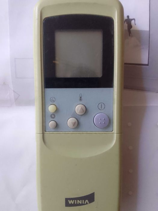 Пульты разные телевизор, медиа, тюнер, кондиционер