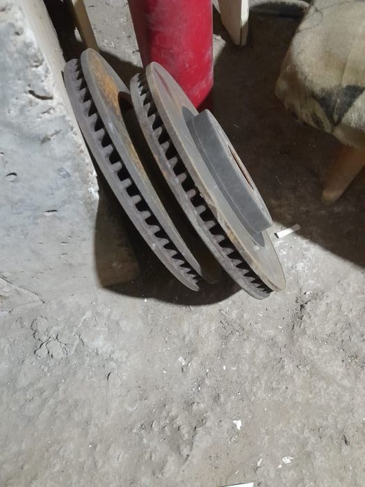 Продам тормозные диски