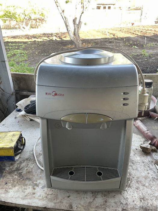 Диспенсер для воды