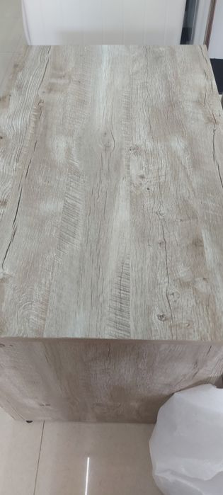 Ofis va do'konlar uchun stol