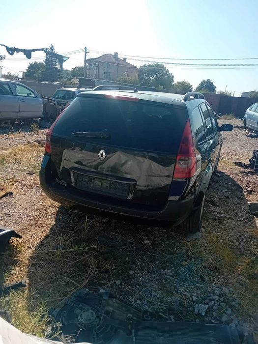 Рено Меган 2 1.5DCI НА ЧАСТИ