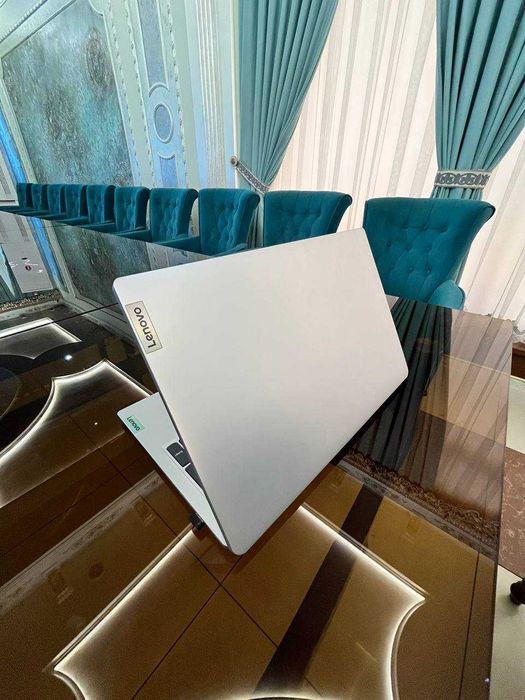 Офис ва окш учун кучли ноутбук Lenovo Ideapad 500 gb