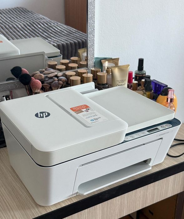 Vând imprimanta HP