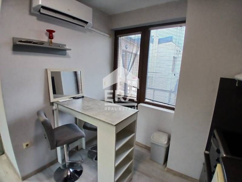 Едностаен, югозападен, обзаведен апартамент под наем Колхозен пазар