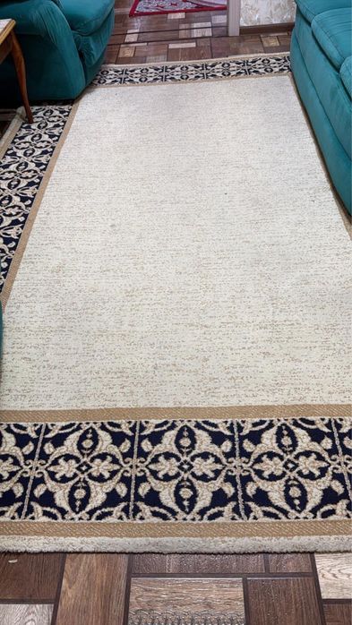 Ковры разные 3 шт. 2*3