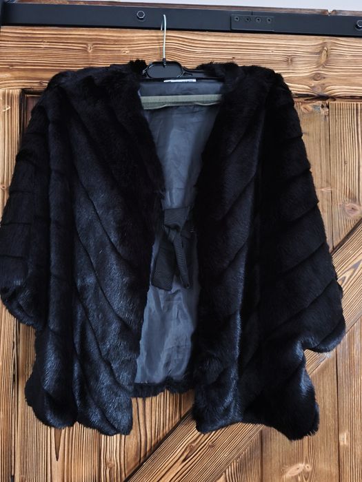 Haina blana artificiala