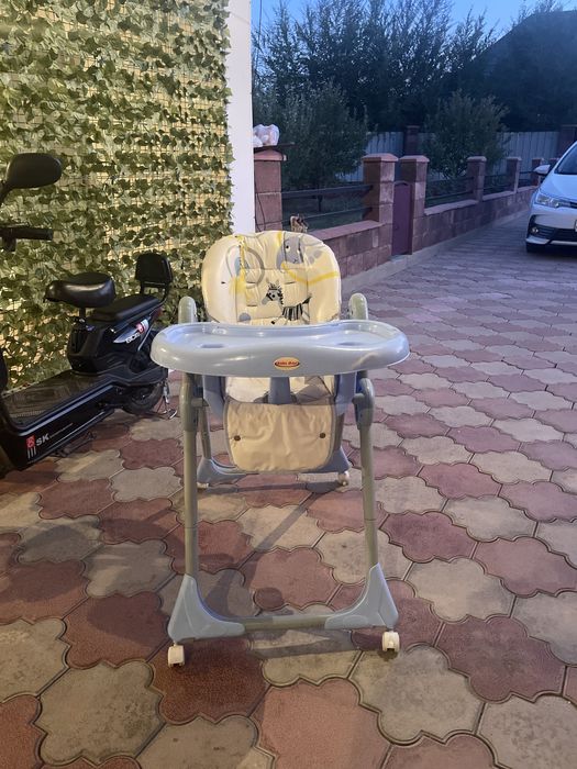 Продам стульчик для кормления