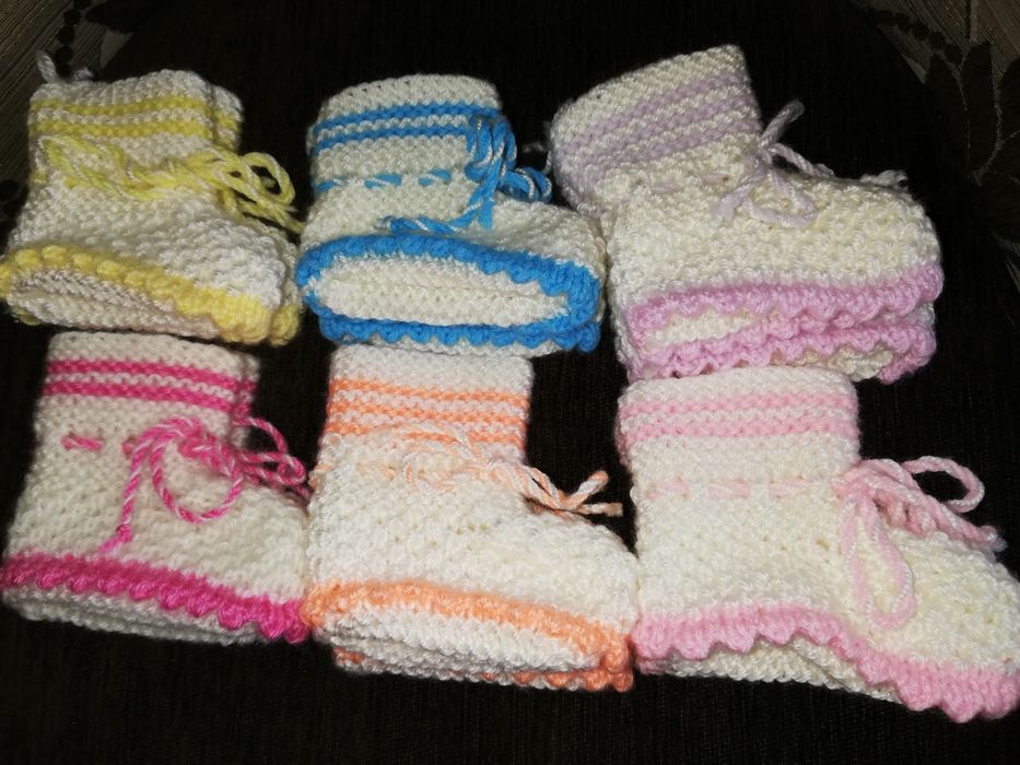 Терлички за бебета различни размери и цветове