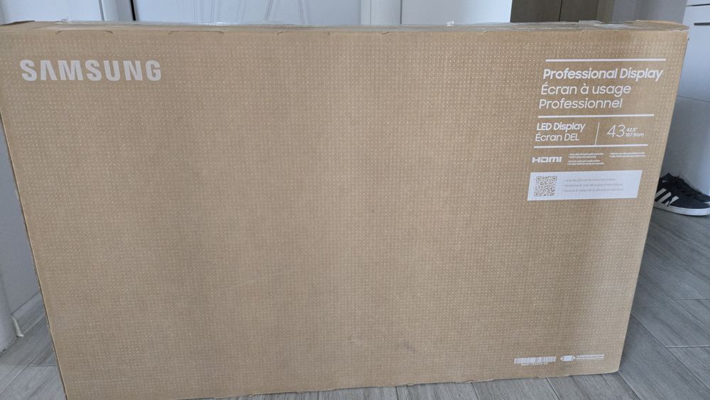 Телевизор дисплей Samsung PM43H