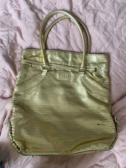 Продаеться сумка