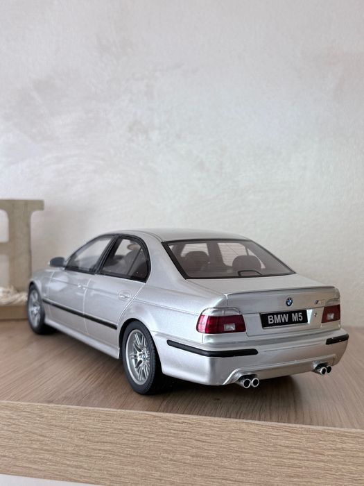Колекционерски модел  BMW M5 e39 1/18 OttoMobile