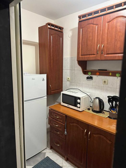 Дава се под наем Тристаен апартамент в Пловдив, Младежки Хълм - 88 кв.м за 600 € - Снимка #1