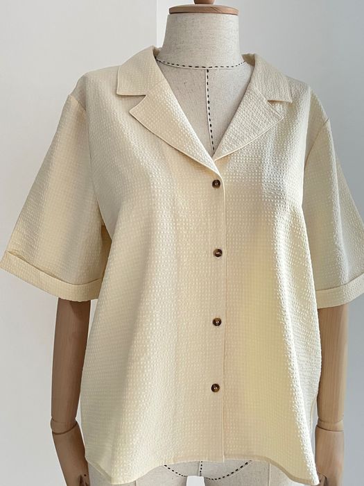 Бежова дамска риза JDY тип тениска, с яка, текстура, р-р L,4, маркова