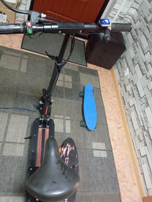 Продам электросамокат