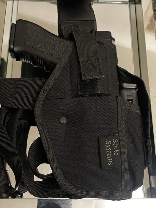 Pistol airsoft GLOCK cu accesorii incluse( Full Kit)