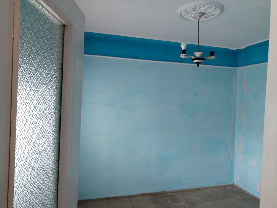 Vând apartament 2 camere în Roman