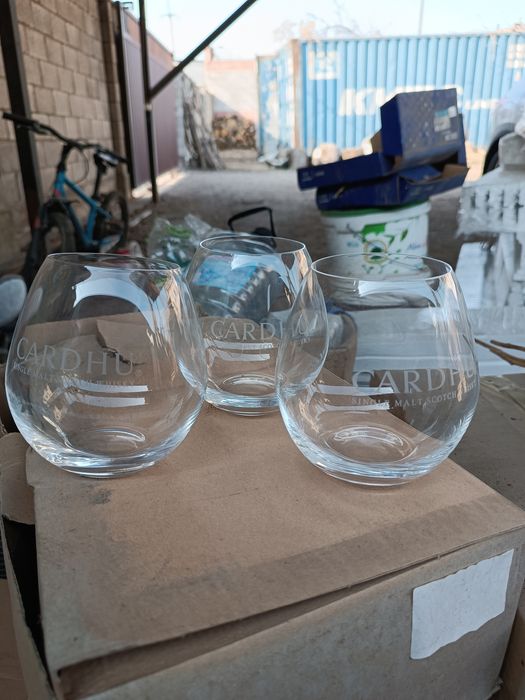 Продам стаканы абсолютно новые
