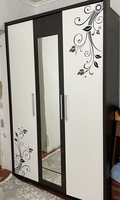 Шкаф сатылады срочно
