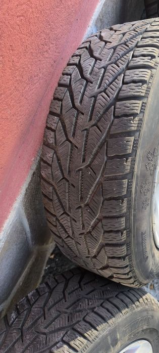 Джанти за BMW R16 5x120 + Гуми 205/60 R16 зимни