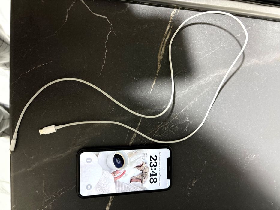 Айфон 11 продаю не дорого