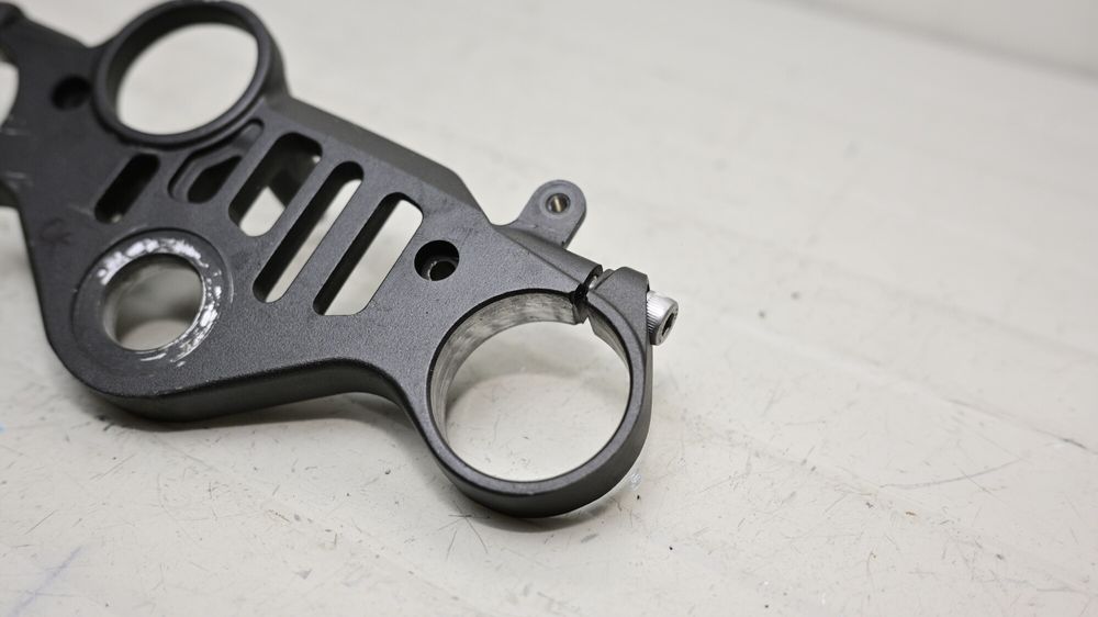 Jug Furca Superior Yamaha R1M 2015 - 2019