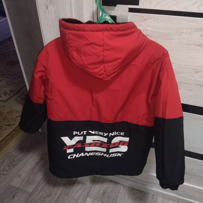 Продам куртки на мальчика