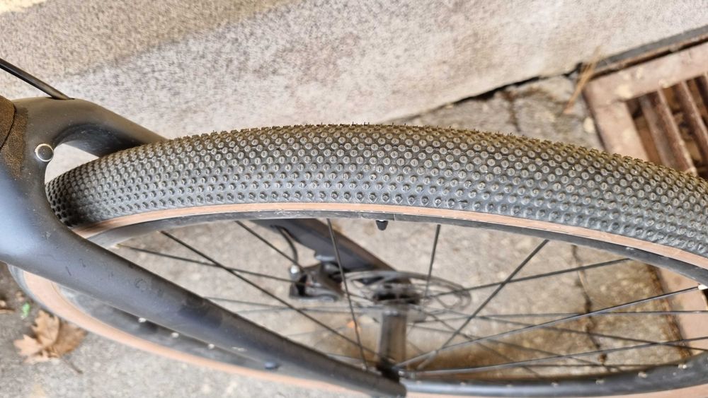 Гравел велосипед Cube Nuroad Pro 2024 metalblack´n´grey