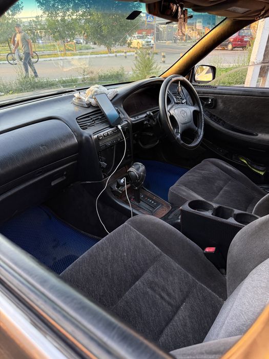 Toyota windom mazda 626