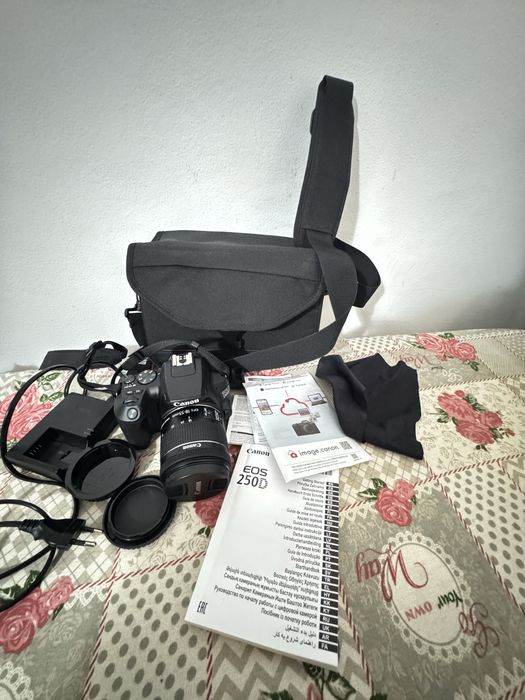 Aaparat foto Canon eos 250 d