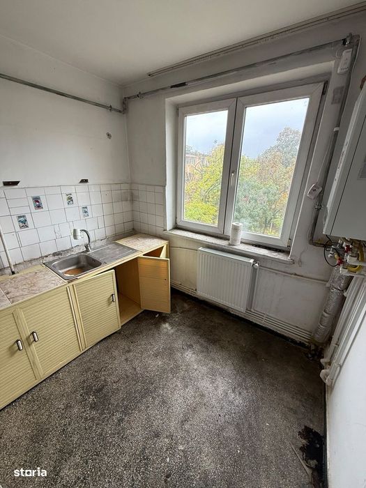 2 camere Calea Severinului 3/4 54 mp balcon 6mp centrală