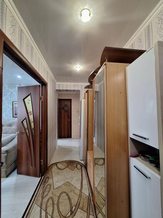 Продам 2 квартиру недорого в  19 мкр