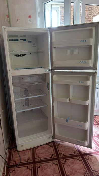 Холодильник LG срочно