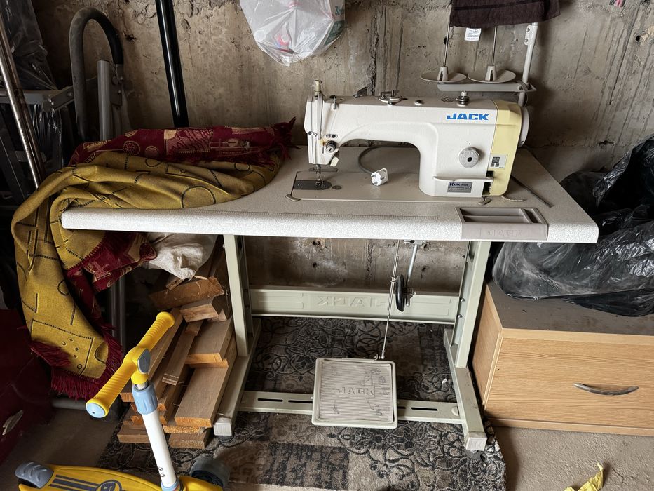Швейная машинка жак