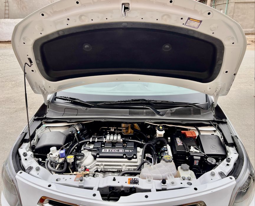 Кобальт Миднайт 2025 жыл, пробег 7000, метан евро