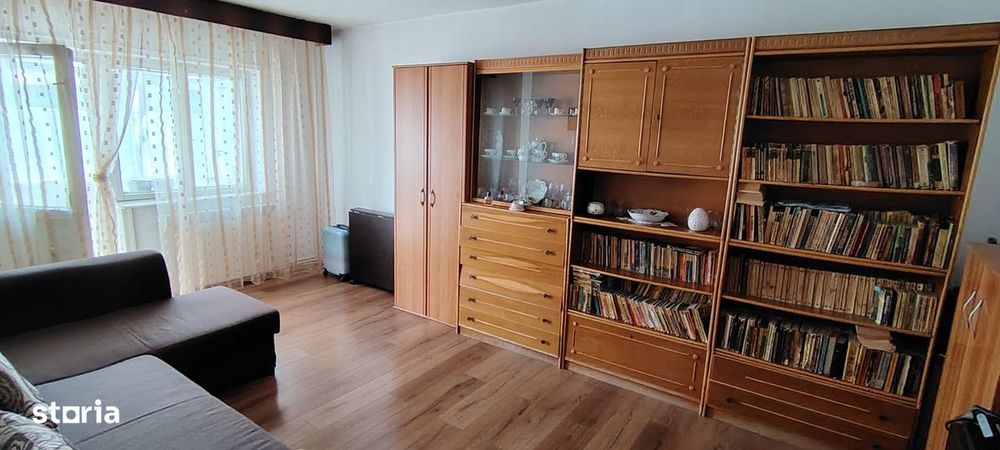 Apartament 3 camere Piata Mare