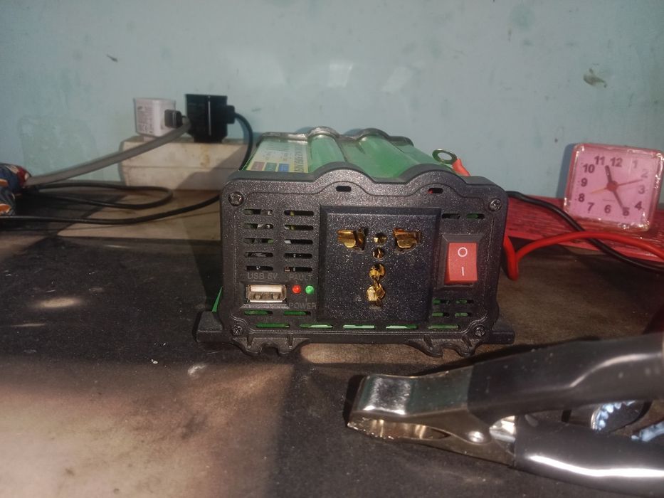 Инвертор автомобильный