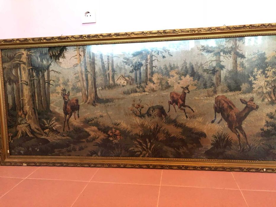 Продавам голям старинен гоблен
