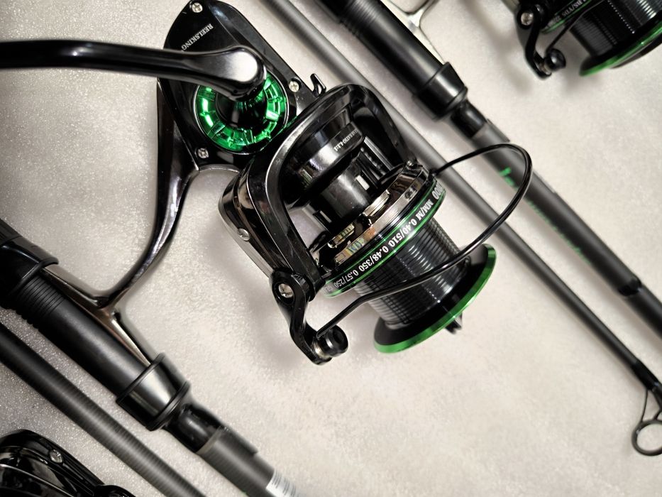 SET 4 Lansete Super Point 3.9m, 4.5lbs 2segmente + 4 Mulinete TM12000