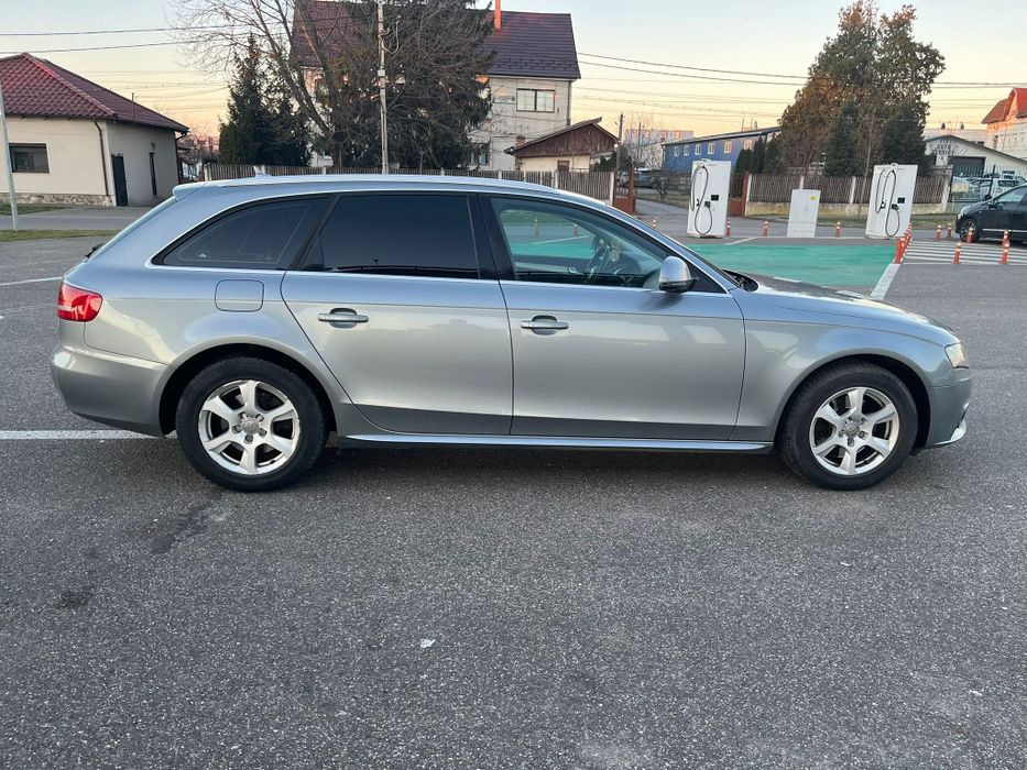 Se vinde Audi A4B8.înmatriculat
