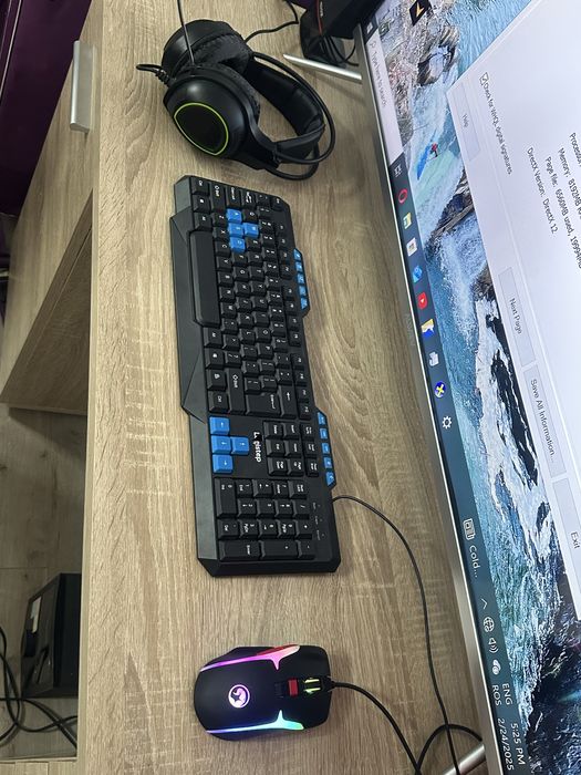 Vand PC ( unitate) Njoy + Mouse,tastatura si casti