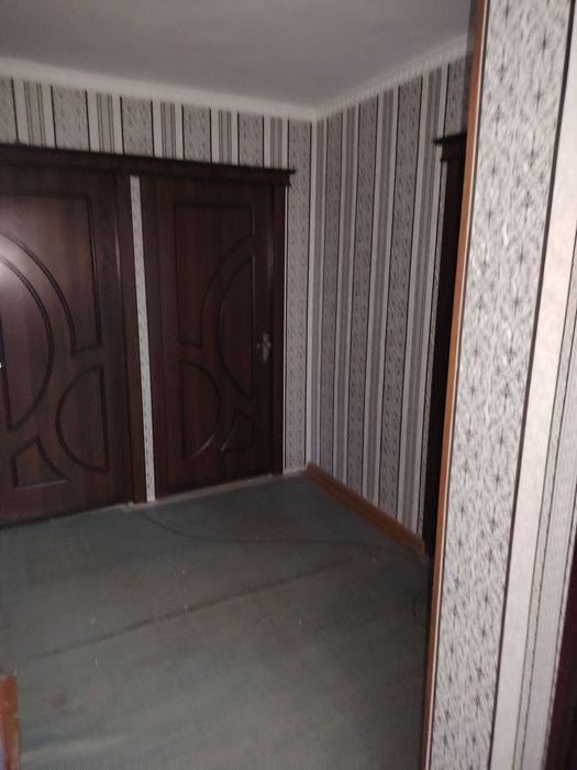 Sirdaryo viloyatida Yangiyer shahrida uy ijaraga beriladi