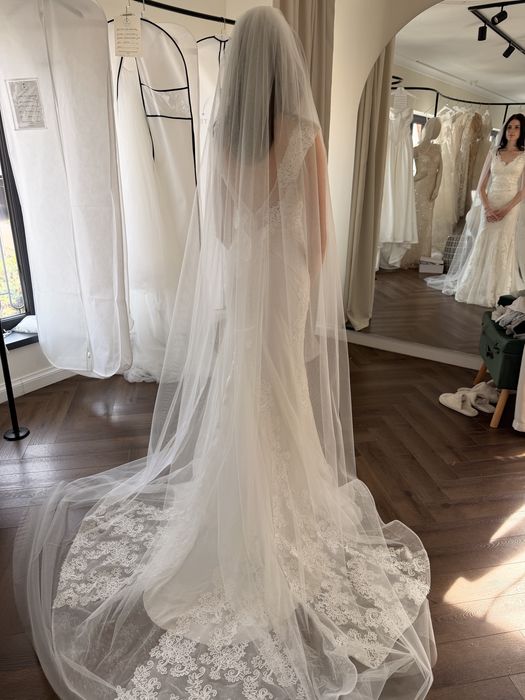 Rochie de Mireasa cu tot cu voal simplu inclus in pret