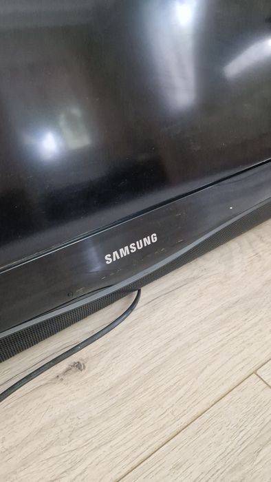 Телевизор Samsung