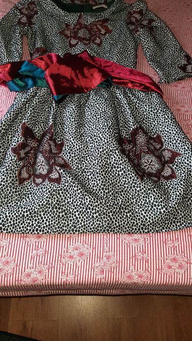 Rochie cu flori si cordon